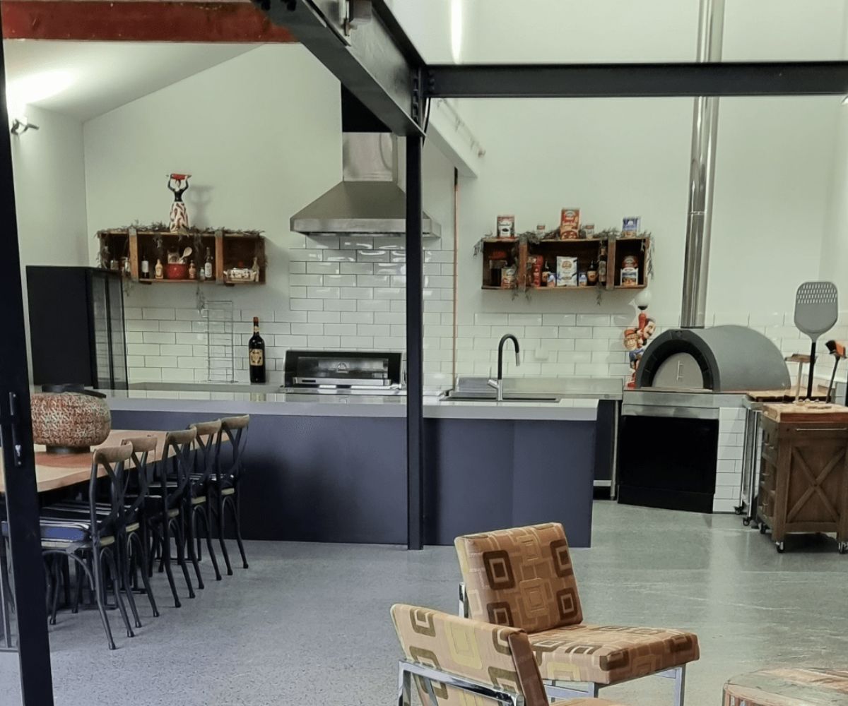 Seamless epoxy floor in a commercial food preparation or dining space