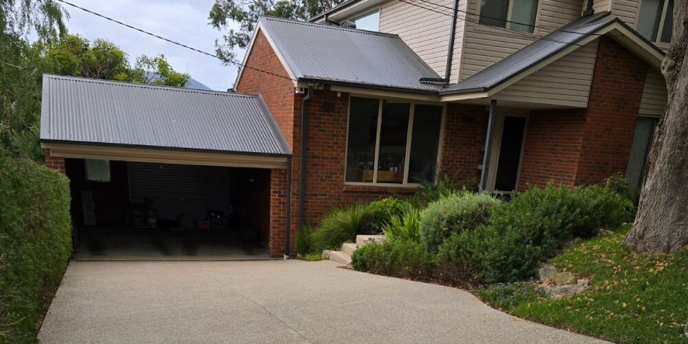 hampton-park-driveway-edge-repair-resurfacing Repaired driveway edges and resurfaced concrete in Hampton Park